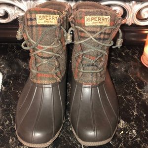 SPERRY BOOTS